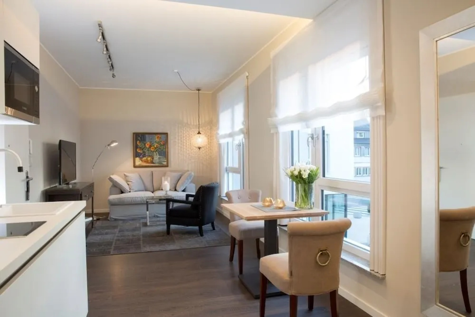 Hotel LOGIS First Class Business Suites