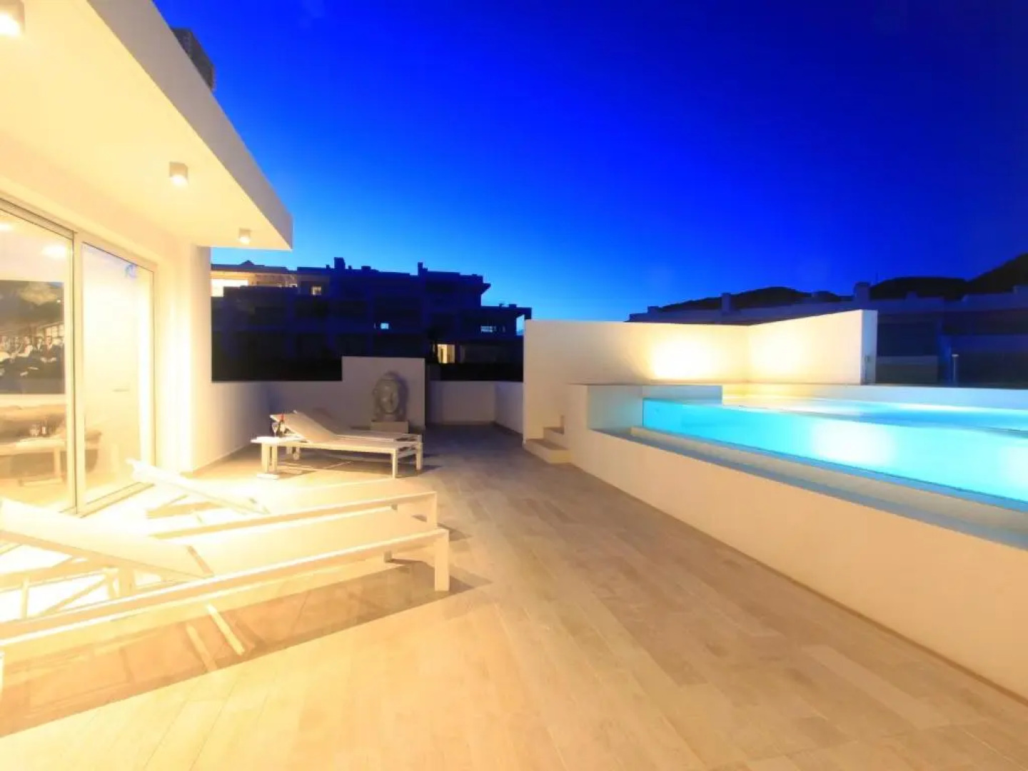 2288 new modern penthouse with privat pool