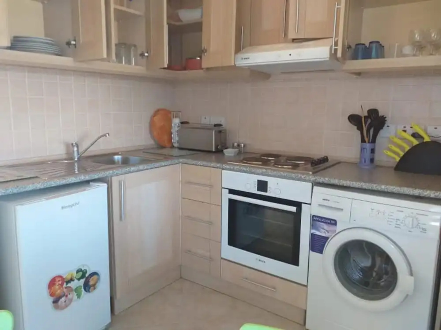 Captivating 1-bed House