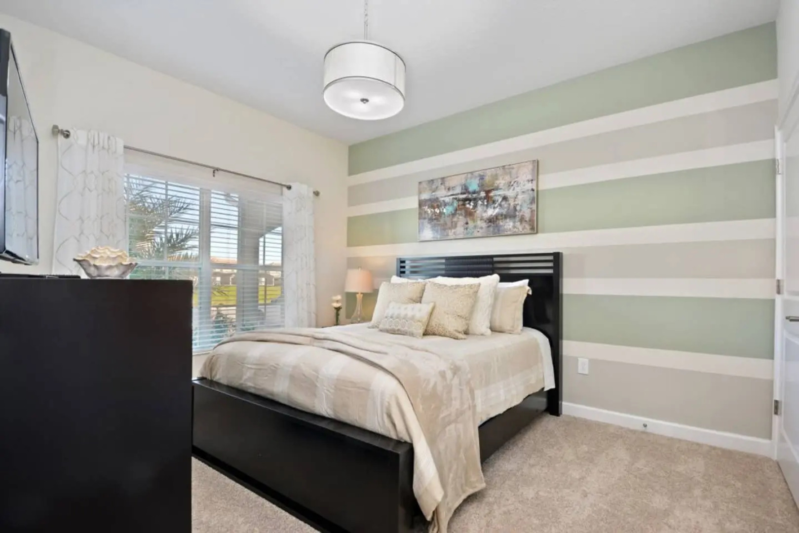 Super nice townhome near Disney with private pool