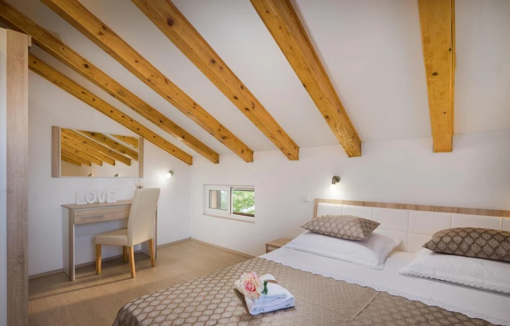 Amazing Home in Milna With 6 Bedrooms, Wifi and Outdoor Swimming Pool
