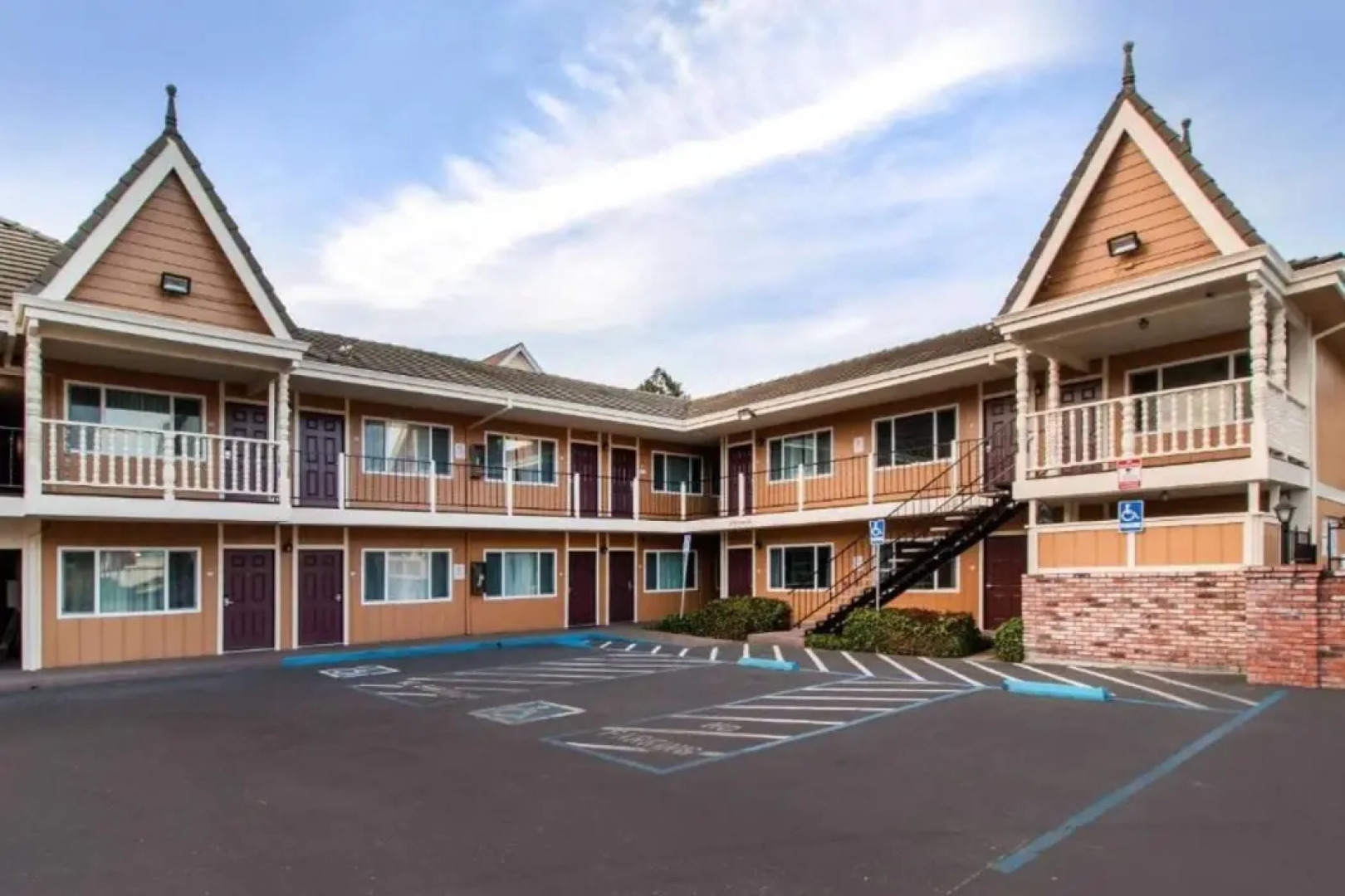 Ramada Bayside Inn & Suites Eureka