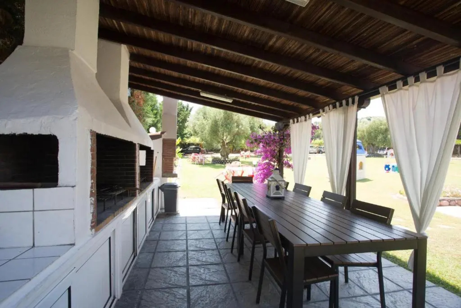 Theramvos Studios By Thomas