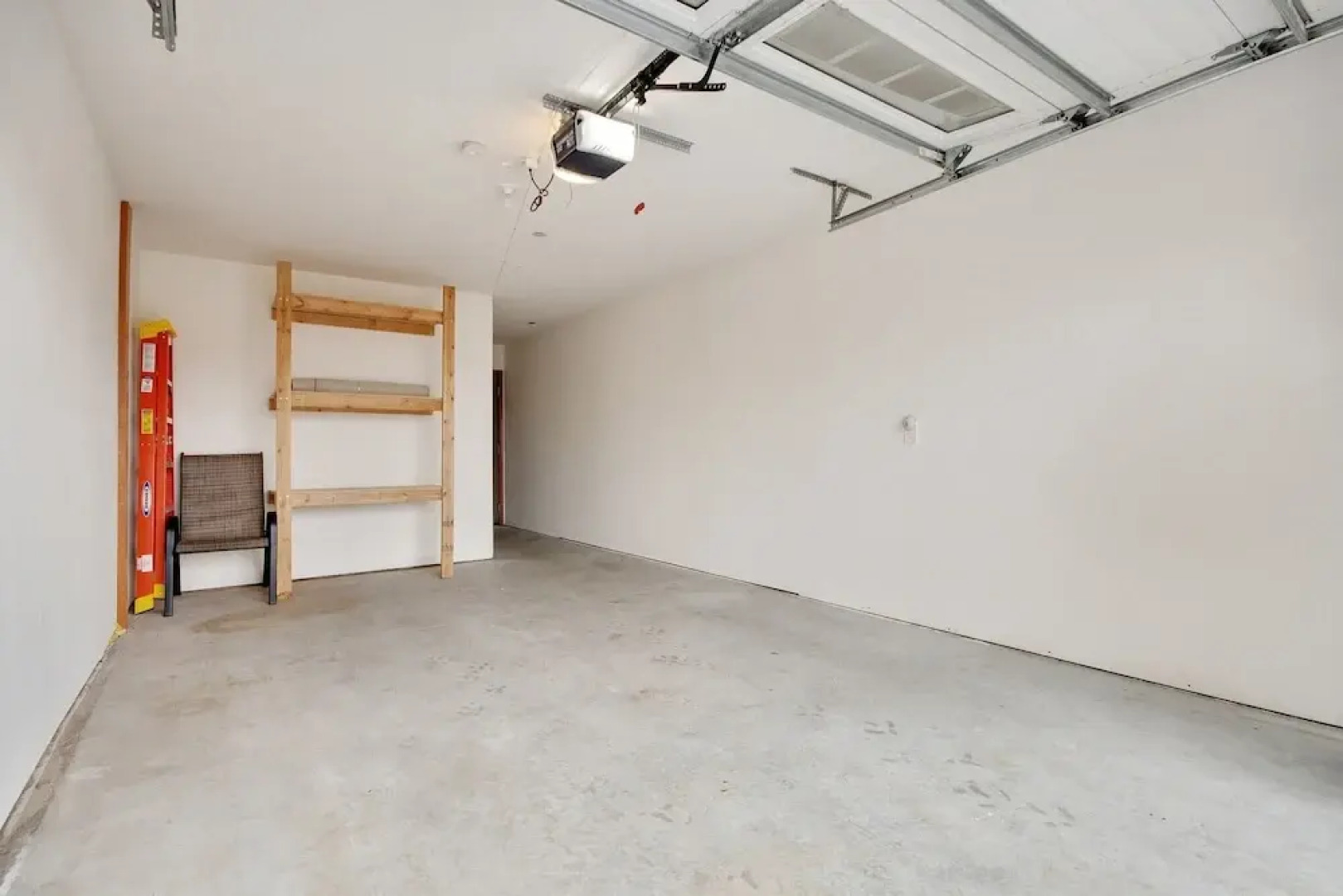 First Floor 3 BR Condo, Northern Bay Golf Course by RedAwning