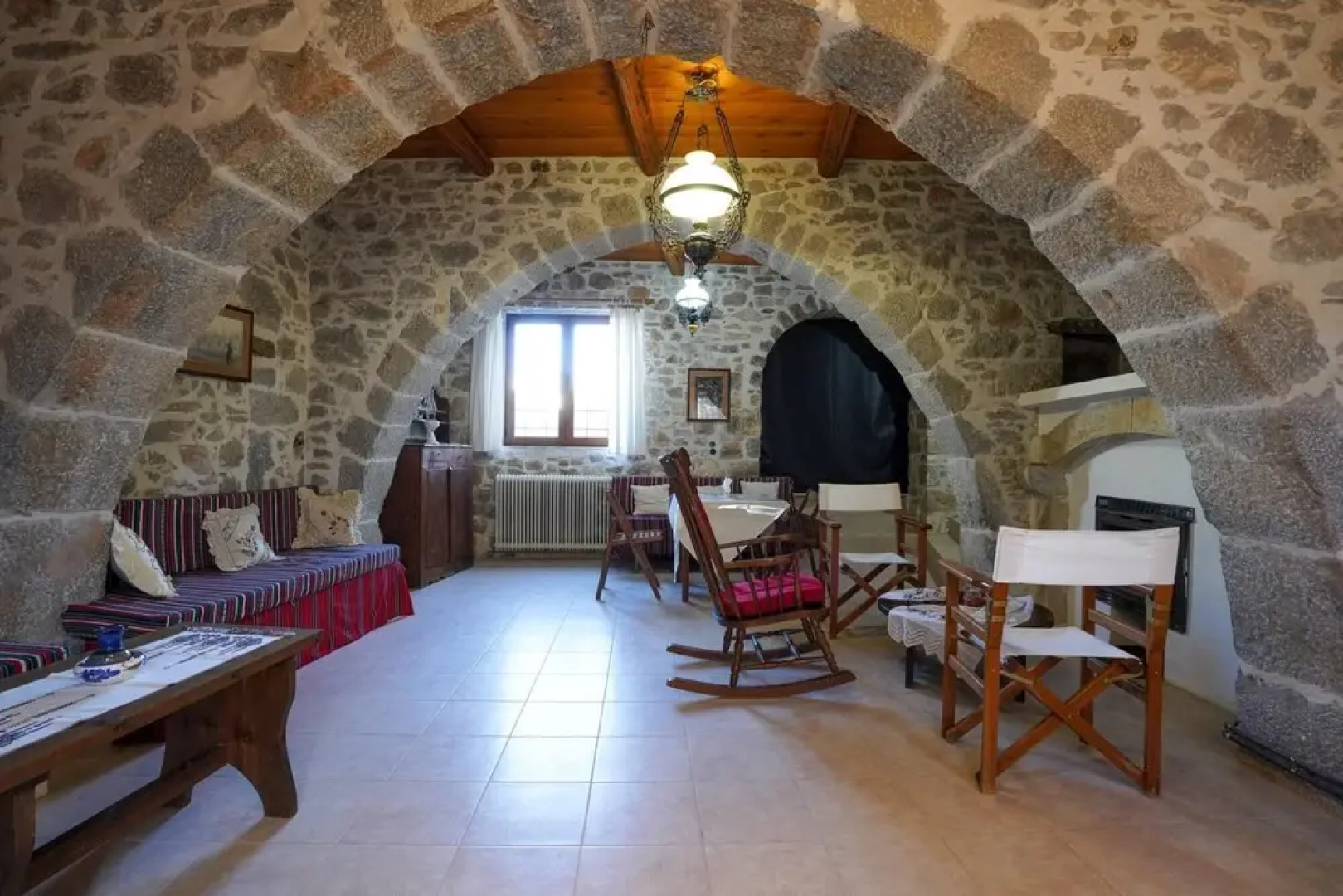 Vilaeti 1871 House - Cozy Winter Getaway