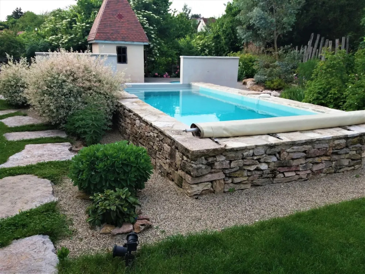 Gite De Pierre et de Lumière