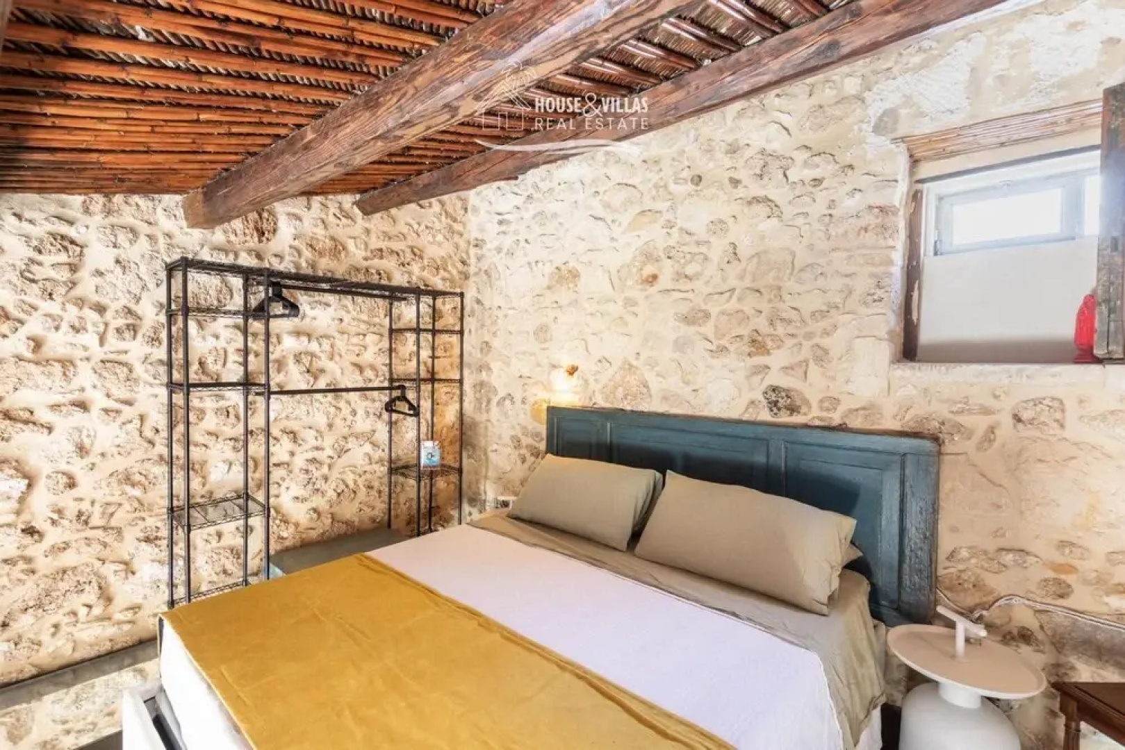 Casa Nostra in Noto With 1 Bedrooms and 1 Bathrooms