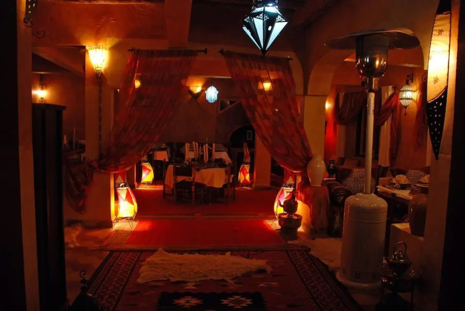 Chez Laila