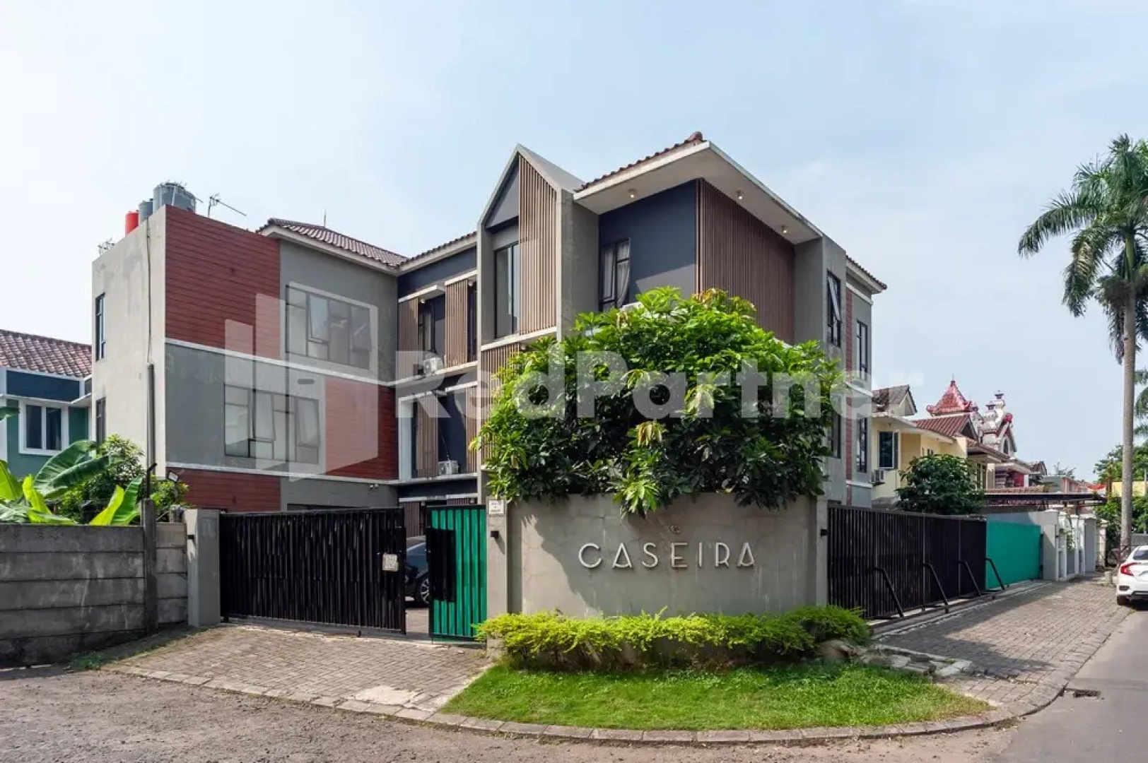 Urbanview Syariah Caseira Citra Raya