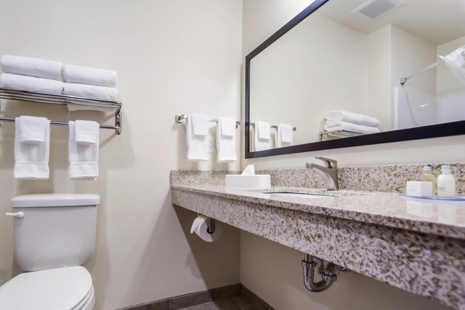 Cobblestone Inn & Suites - Holdrege