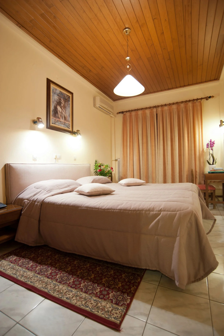 Hermes Delphi Hotel