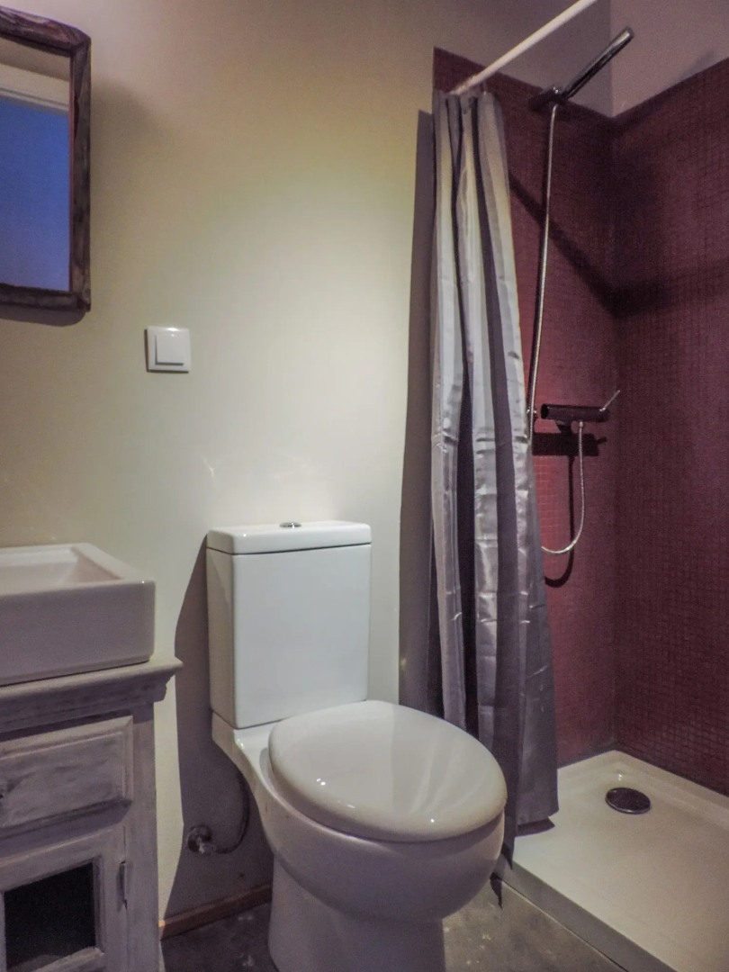 Liv Inn Guest House