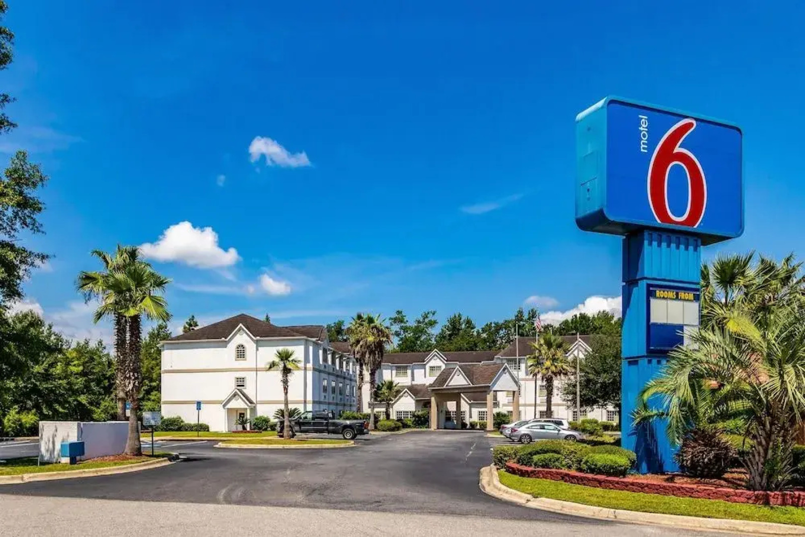 Motel 6 Savannah