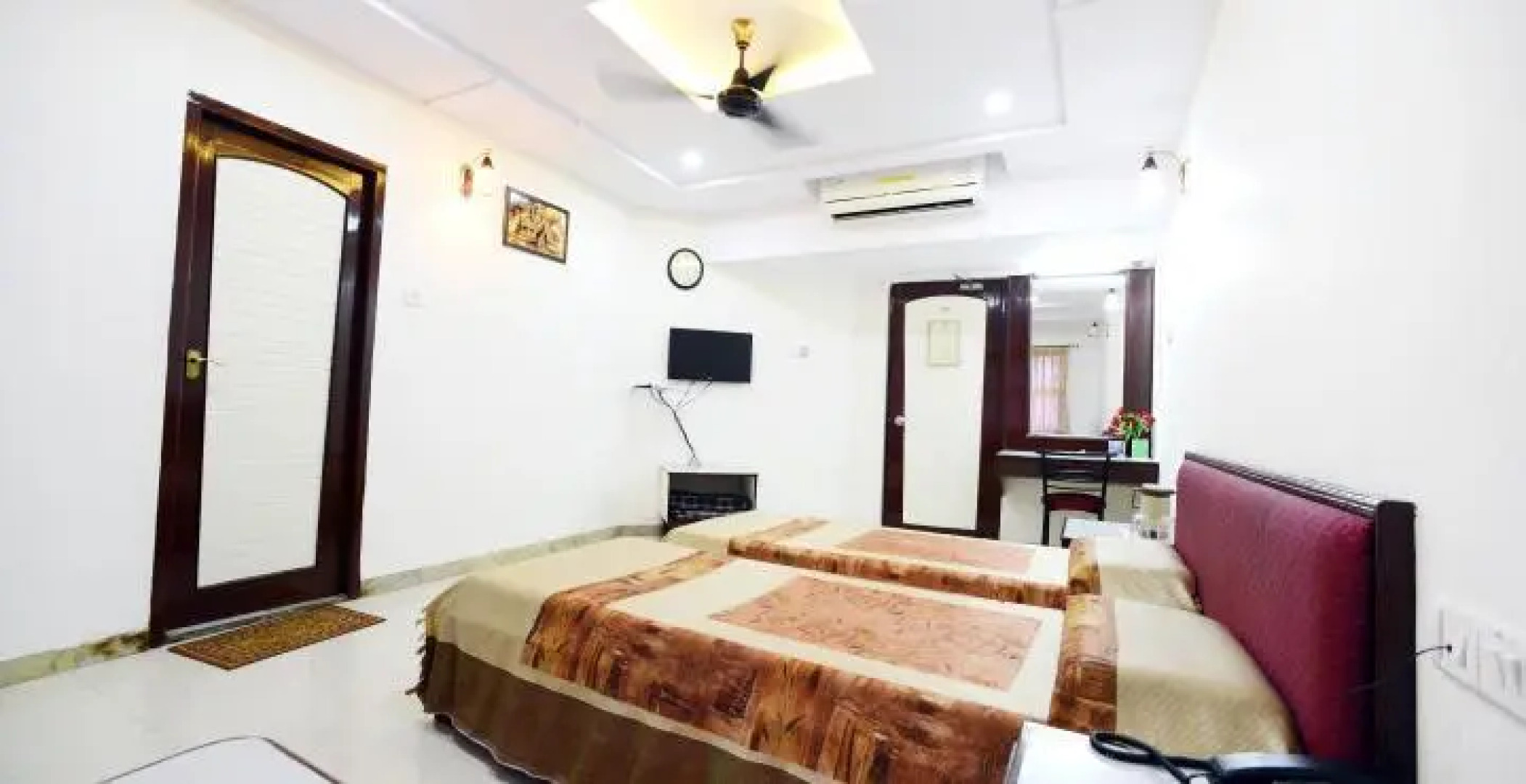 Siddharth Palace Hotel