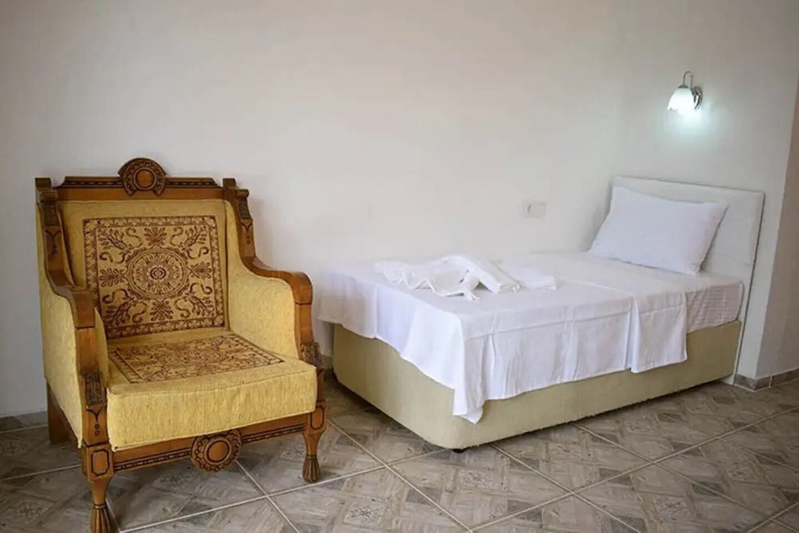 Saranda Teras Pansiyon