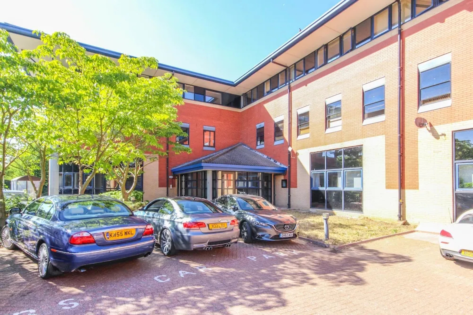 West Swindon Serviced Apartment