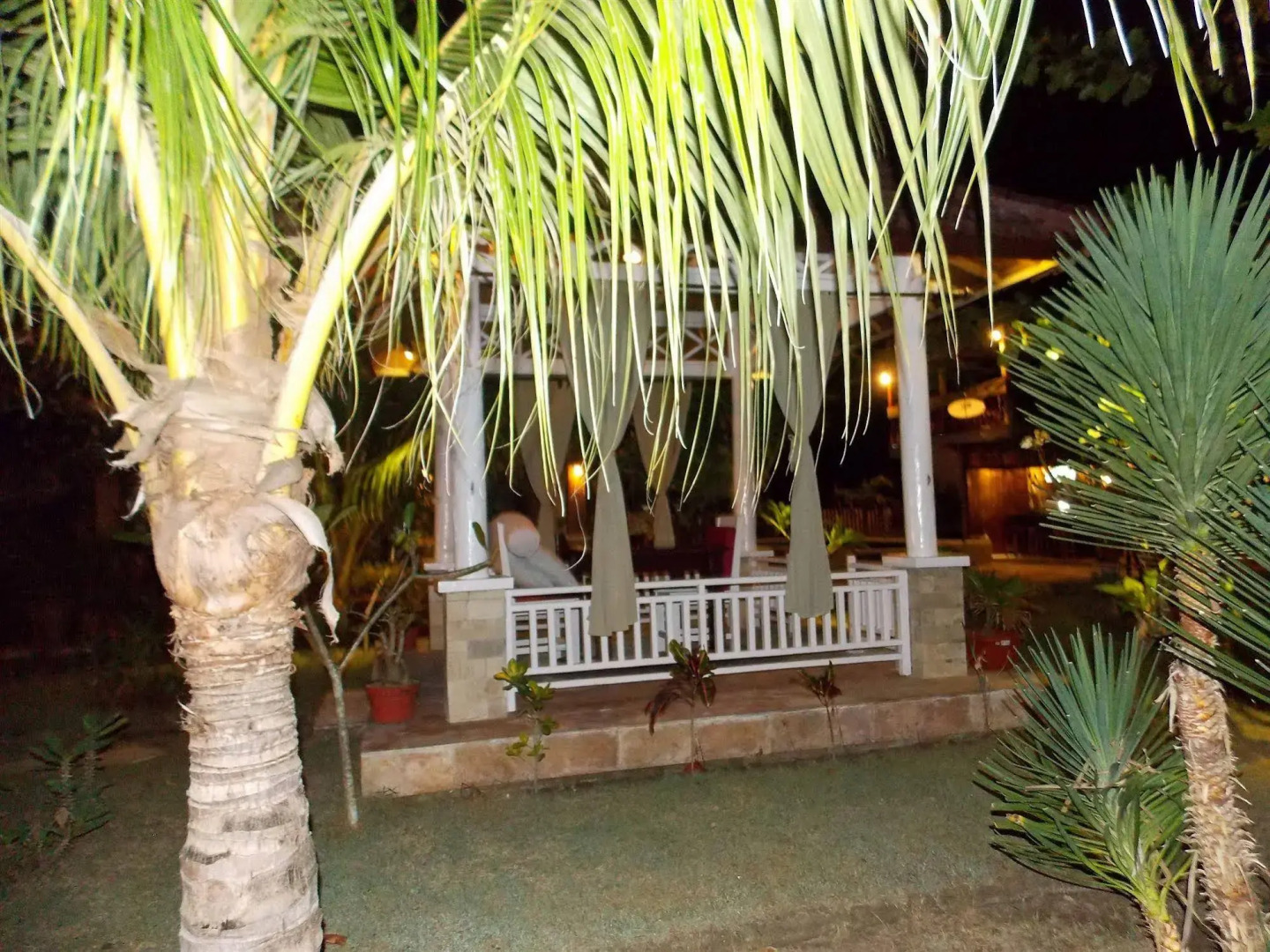 Tropical Hideaways Resort