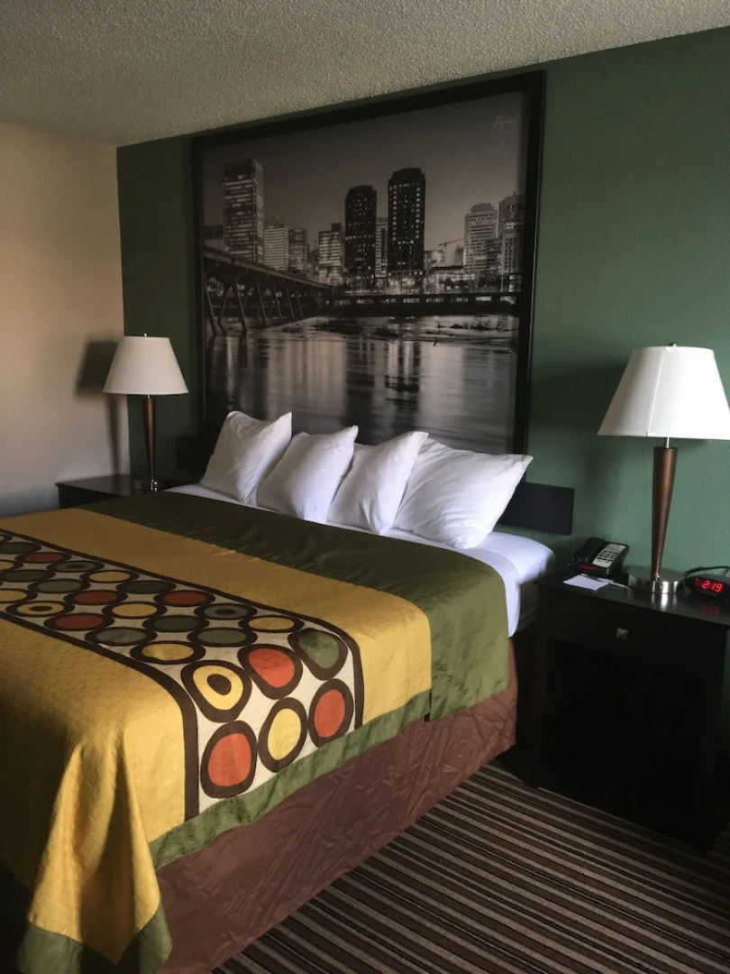 Super 8 Richmond Midlothian Turnpike