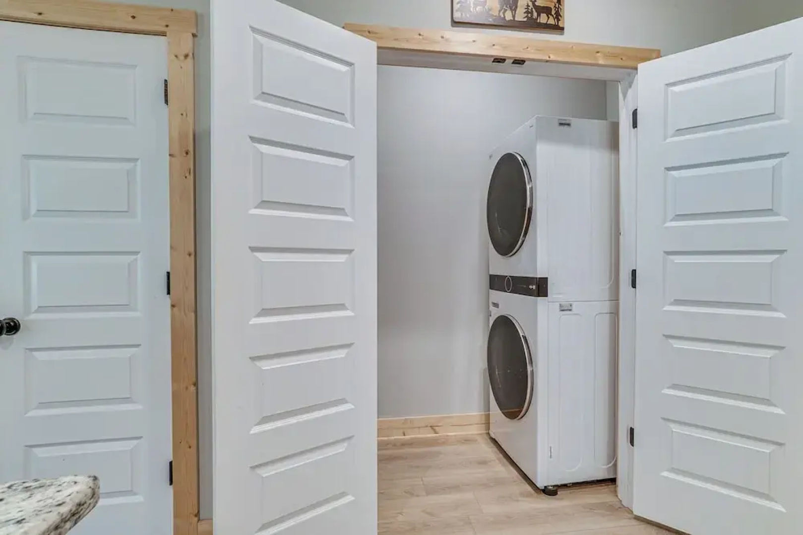 Hot Tub & EV Charger: Helen Getaway w/ Views!
