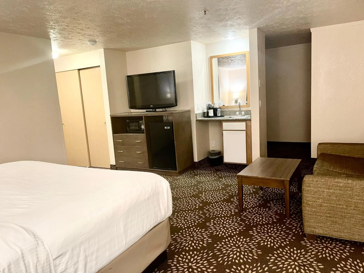 Clarion Pointe Wenatchee