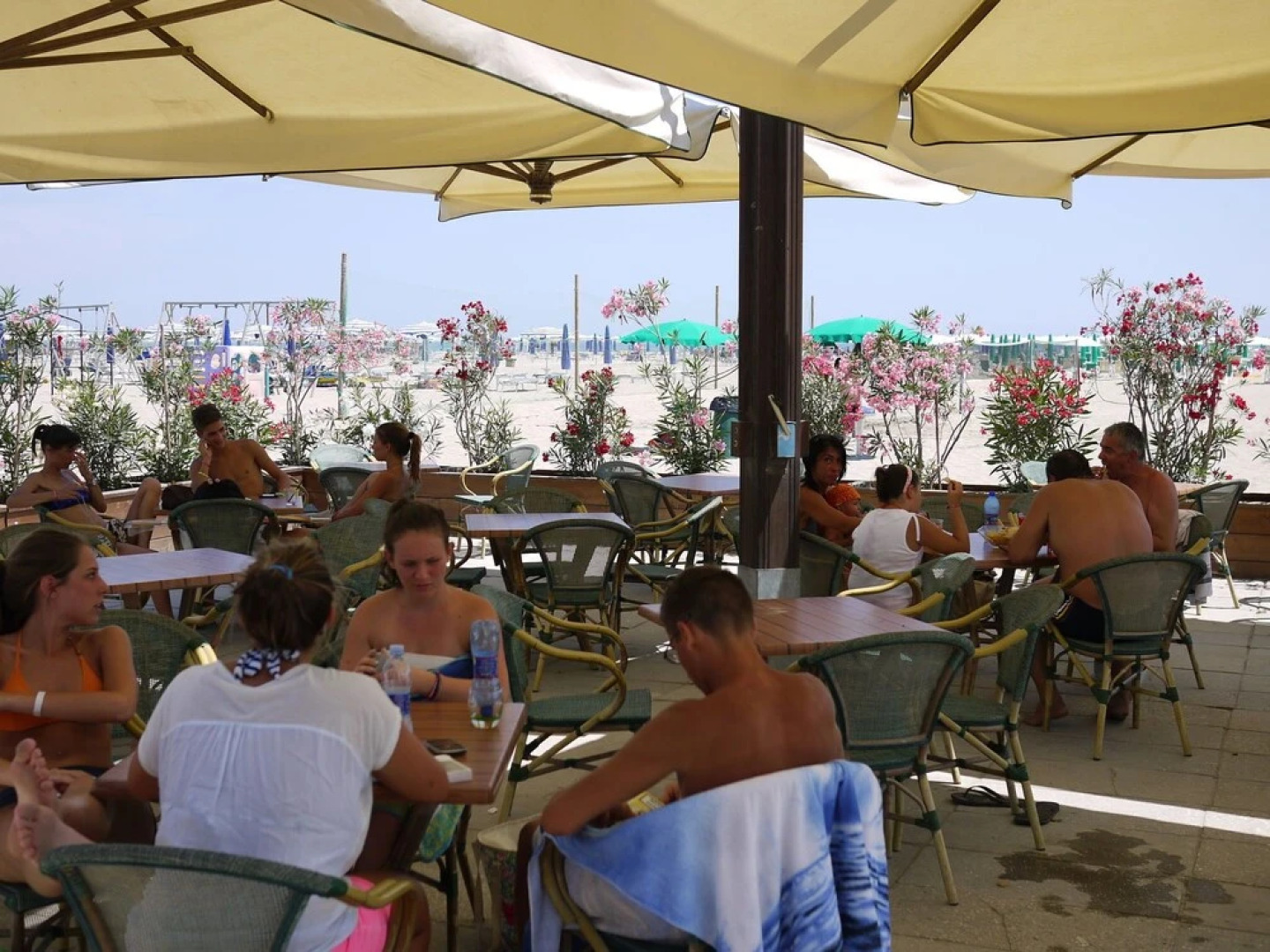 Spacious bungalow with two bathrooms on the Adriatic coast