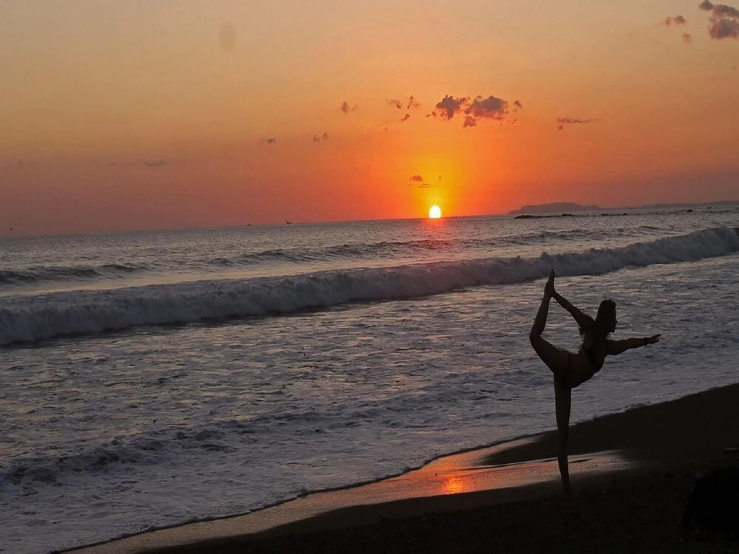 Modern Oceanfront Condo with a Chic Coastal Design, Resort-Style Amenities, and Direct Beach Access