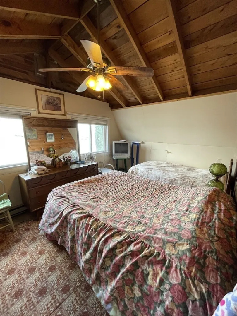 Clearview Limit 6 4 Bedroom Villa by RedAwning