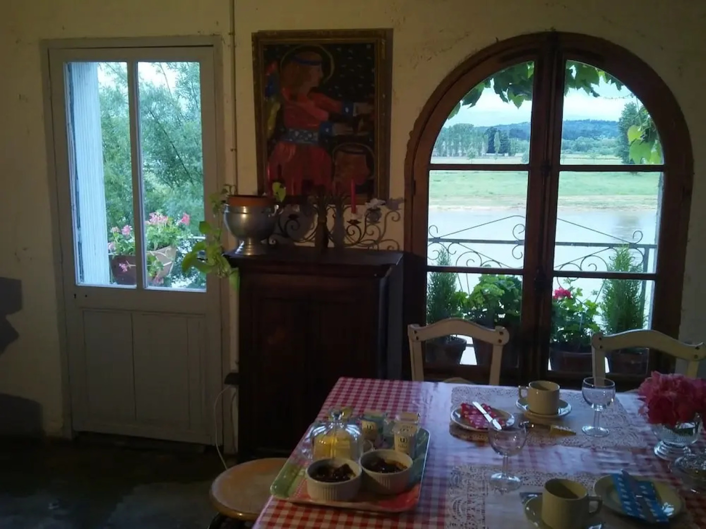 Riverside Home Cottage