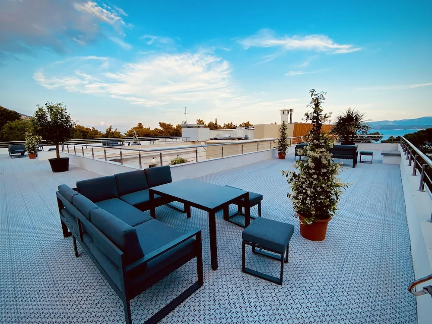 Zlatni Rat Beach Hotel