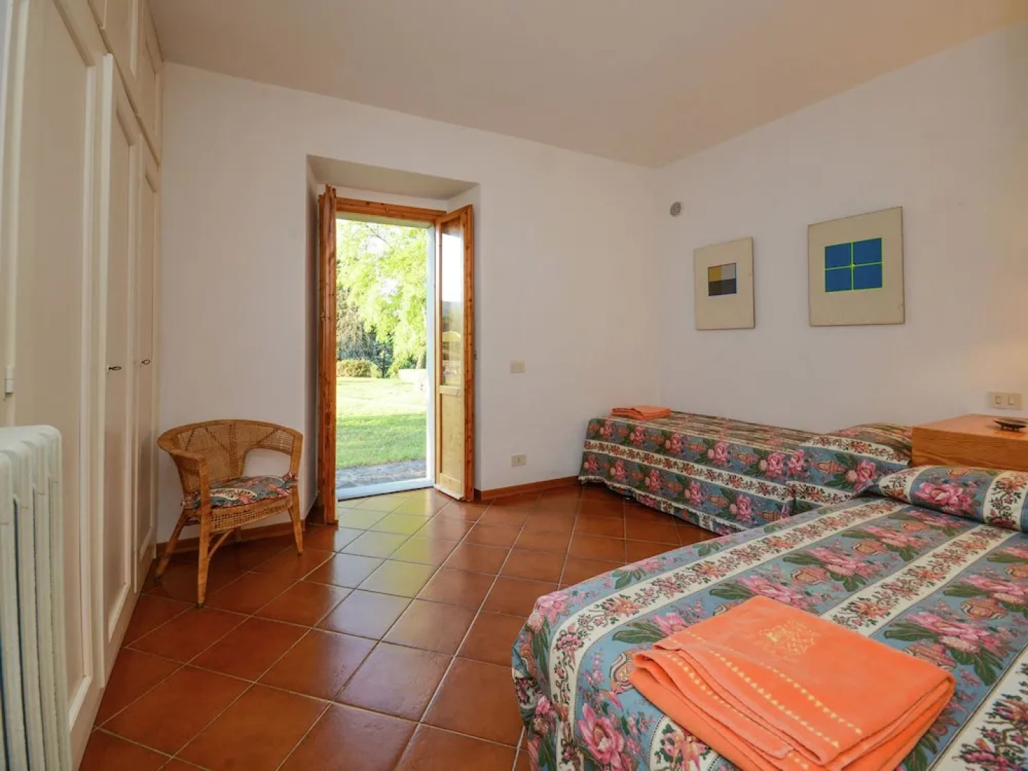 Villa with swimming pool and panoramic view of the Apennines