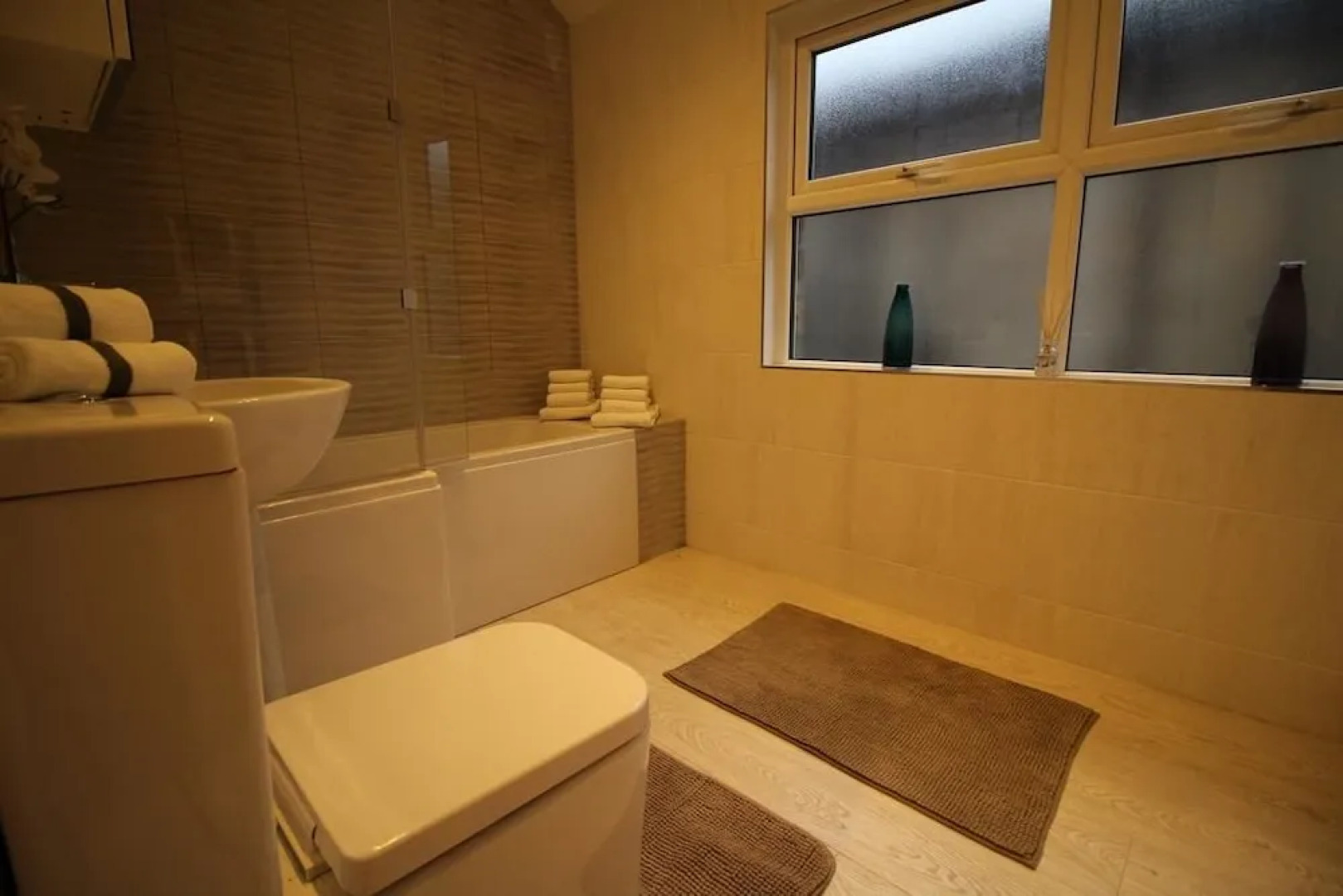 Exquisite 1 Bed Apartment near Heathrow