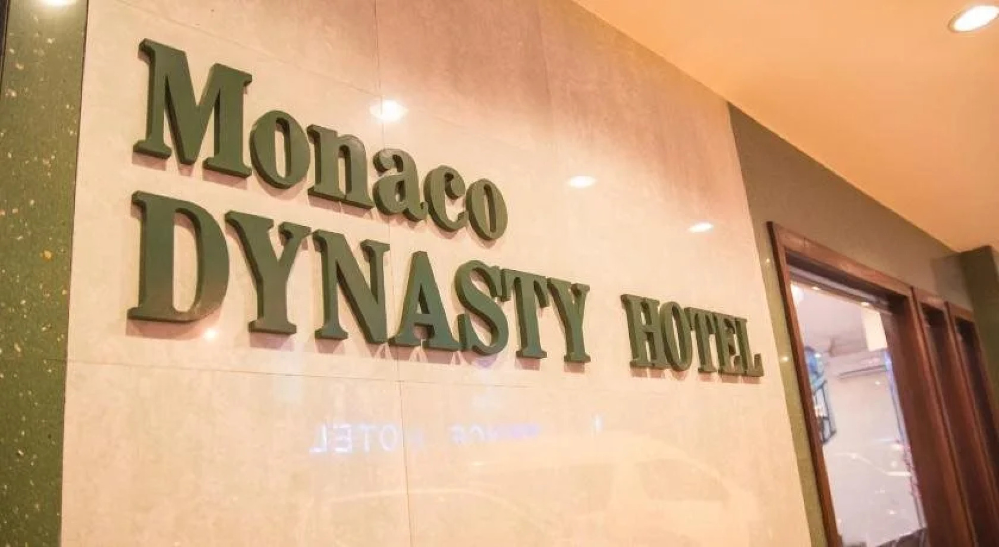 Istana Monaco Hotel