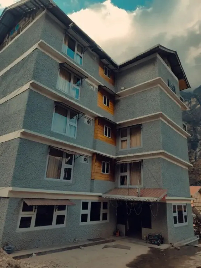 Rufina Lachung's Pride & SPA