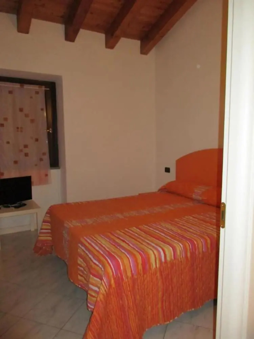 Very Big Room in Agriturismo Rocca Dei Marchesi