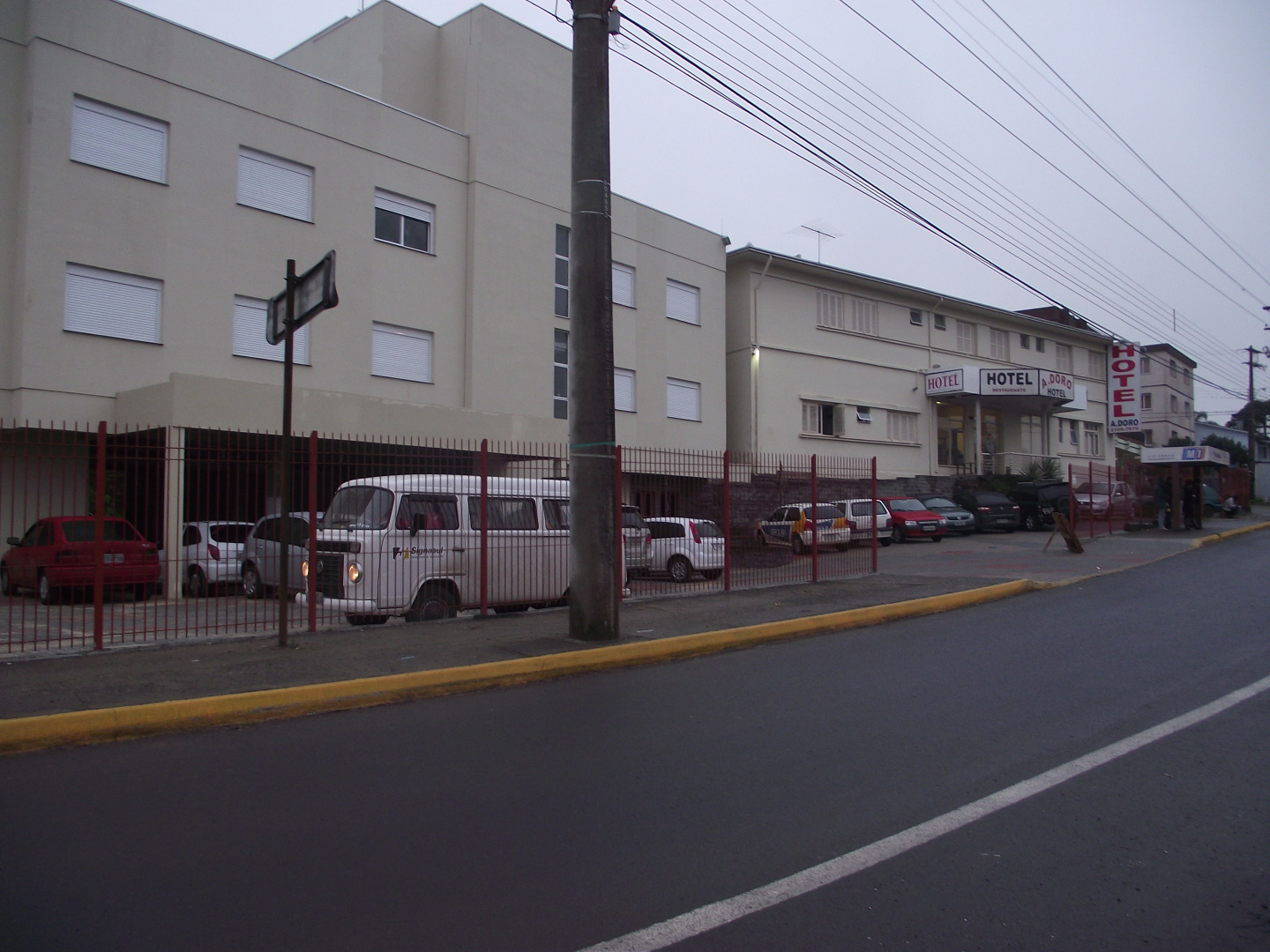 Adoro Hotel