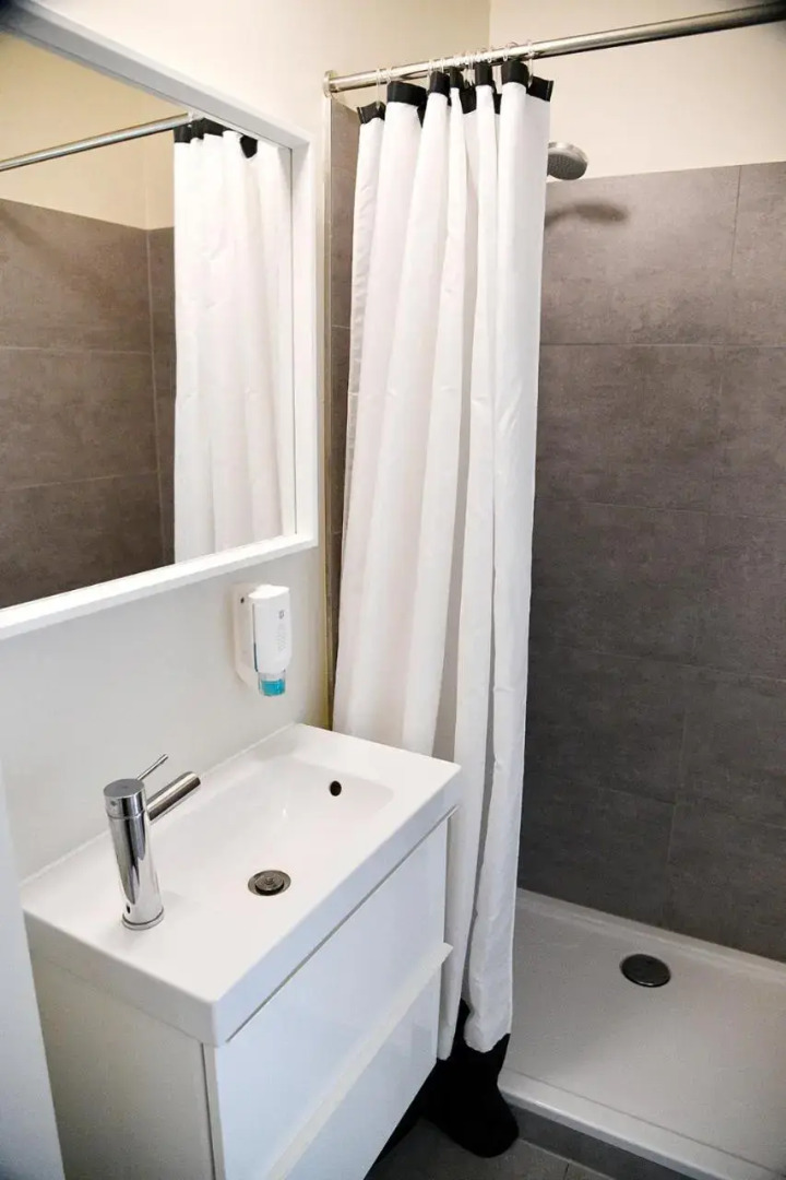 JETHON Studio-Appartement im Grünen