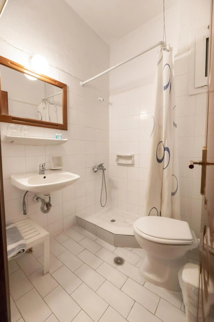 Famissi Hotel