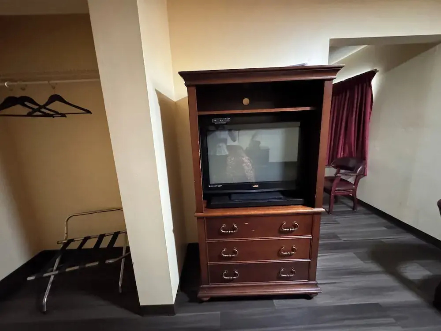 Whispering Pines by Hotel O Whitestone VA