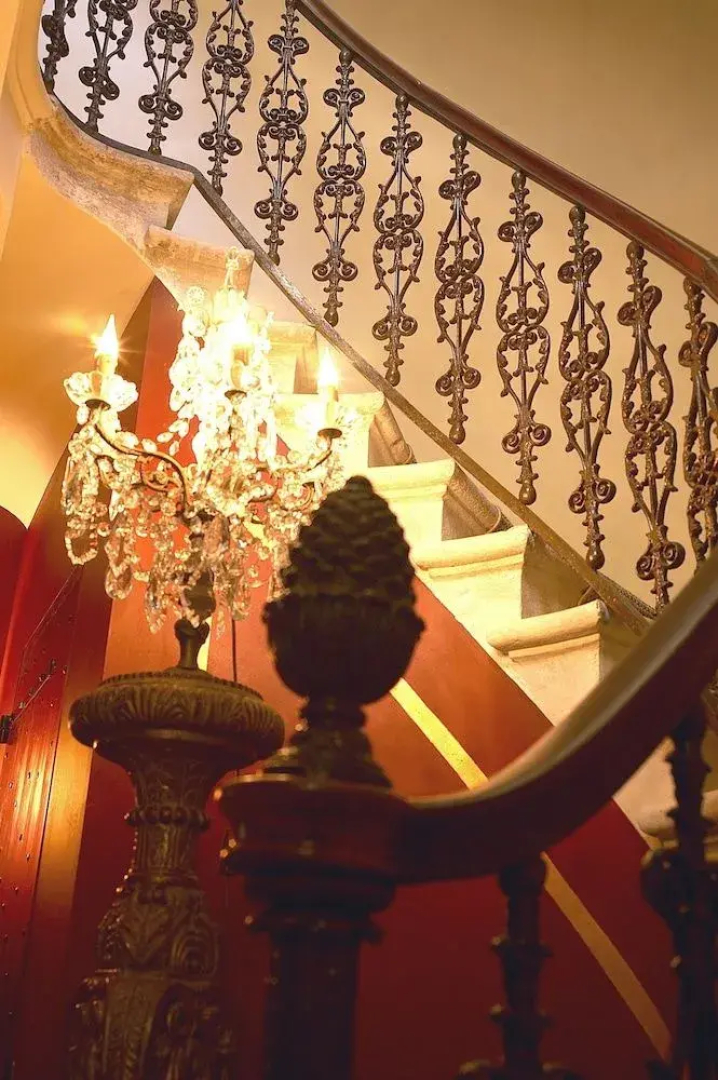 Château La Tour Carnet - B.Magrez Luxury Wine Experience