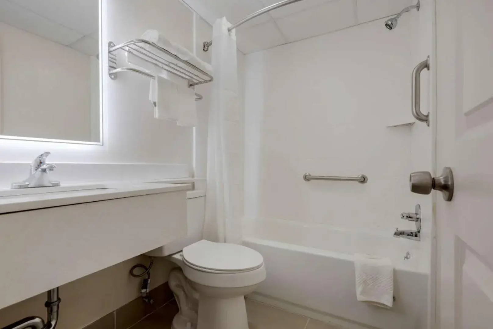 Quality Inn & Suites New Hartford - Utica