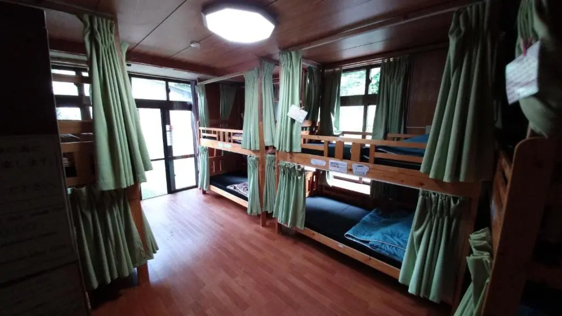 Kerama Backpackers