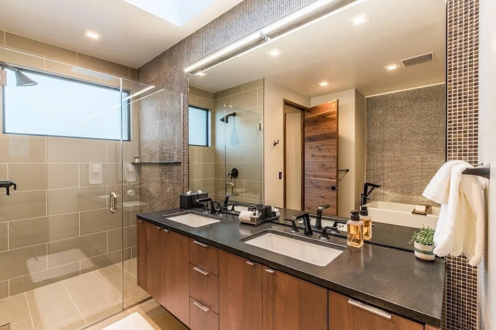 Secluded Padre Canyon Luxury 5 Bedroom Home