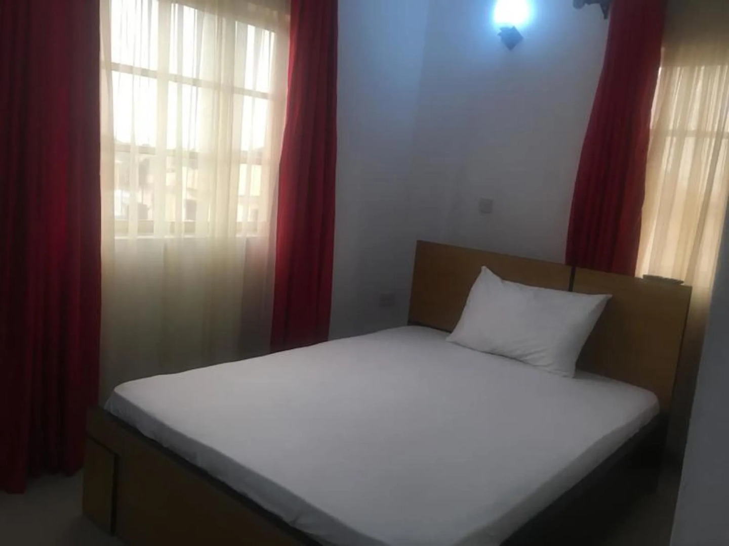 Bucker's Palace Hotel