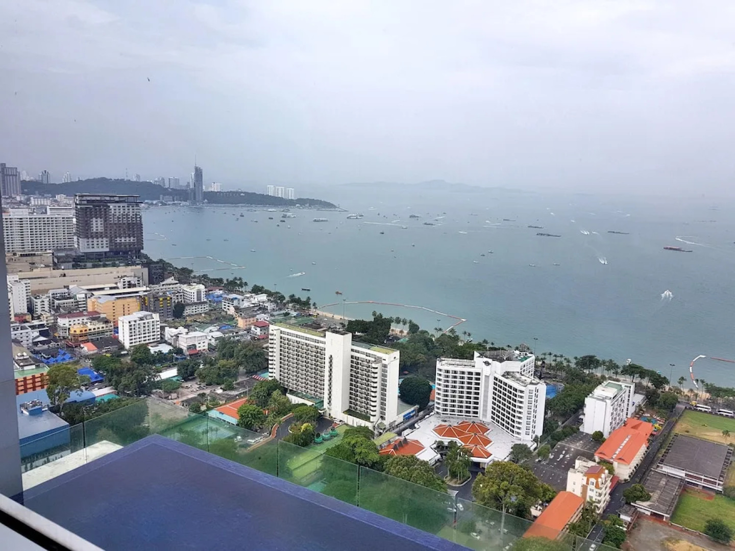 2BR Centric Sea 843 by Pattaya Holiday