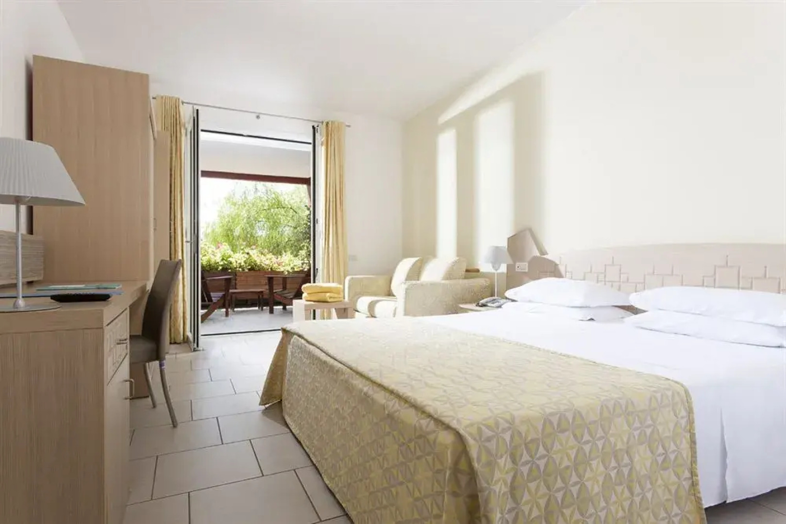 Ethra Reserve - Calanè 4*