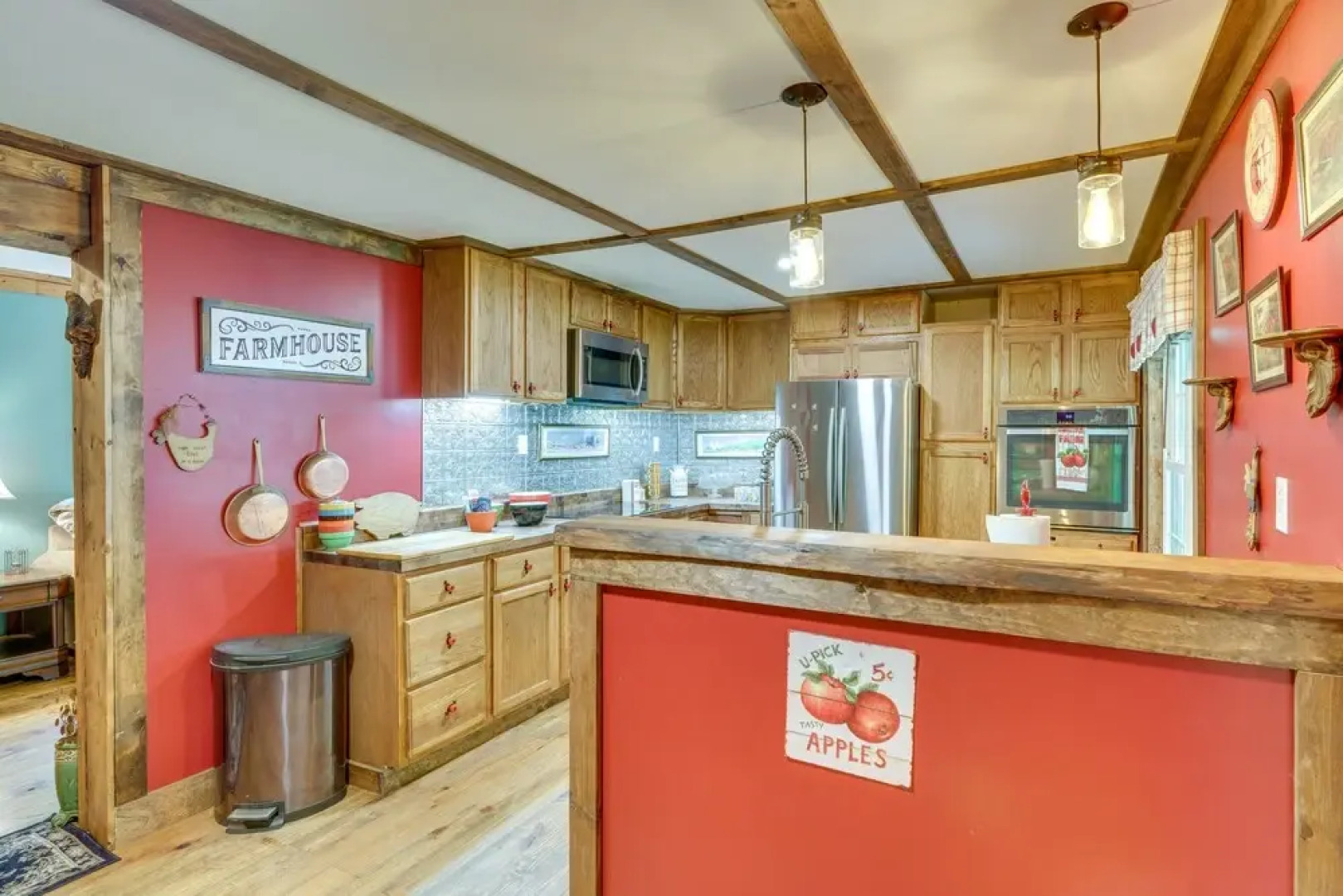 Banner Elk Nature-filled Home w/ Covered Deck!