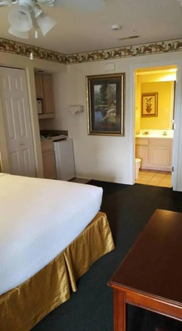 The Suites at Fall Creek