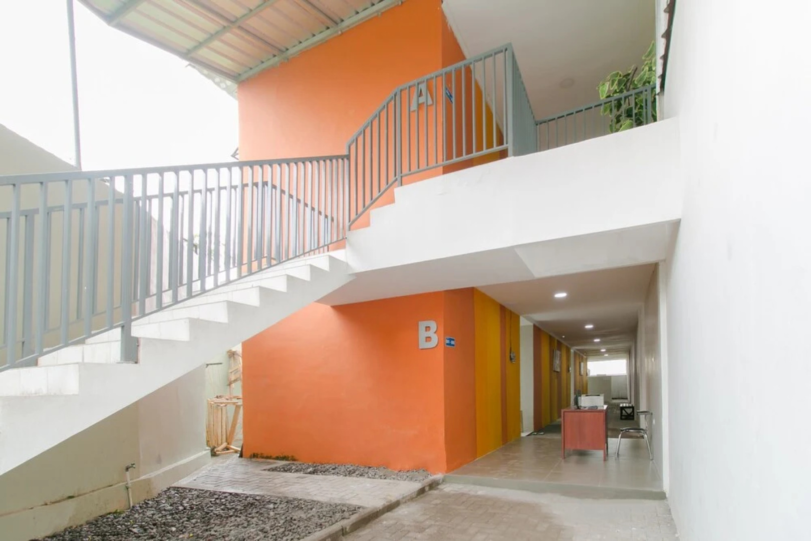 Arwinda Costel by OYO Rooms