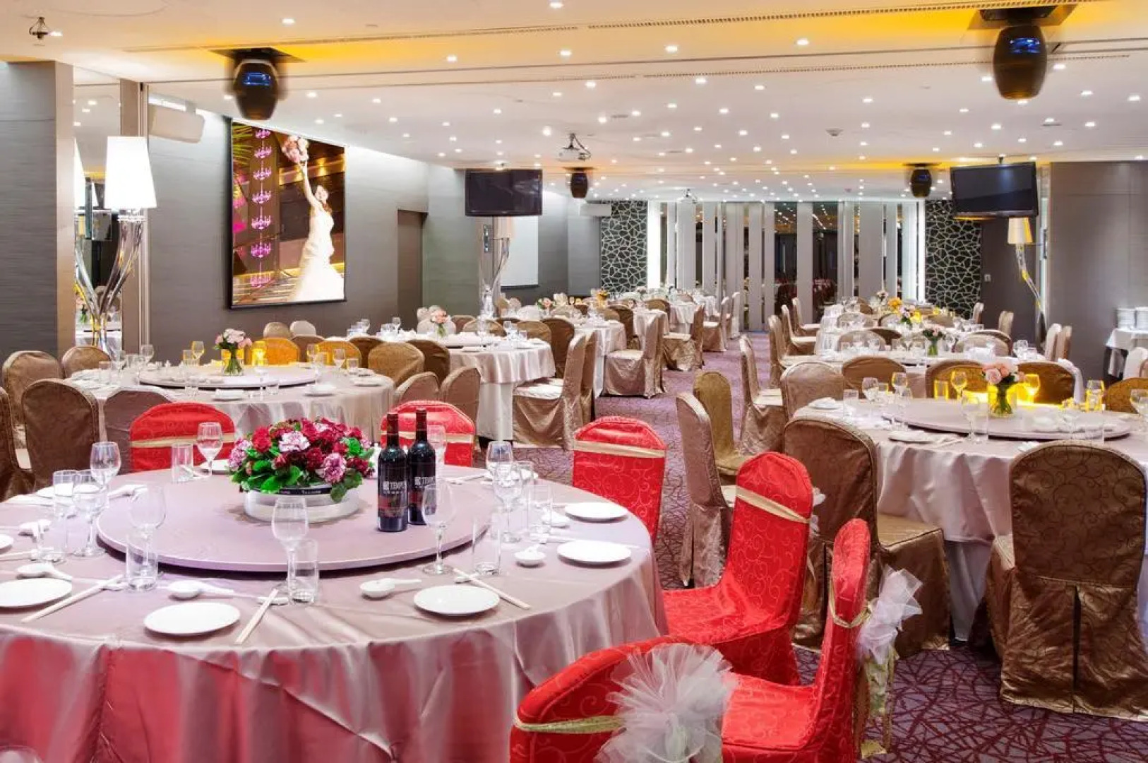 CHECK inn Select Taichung Dadun
