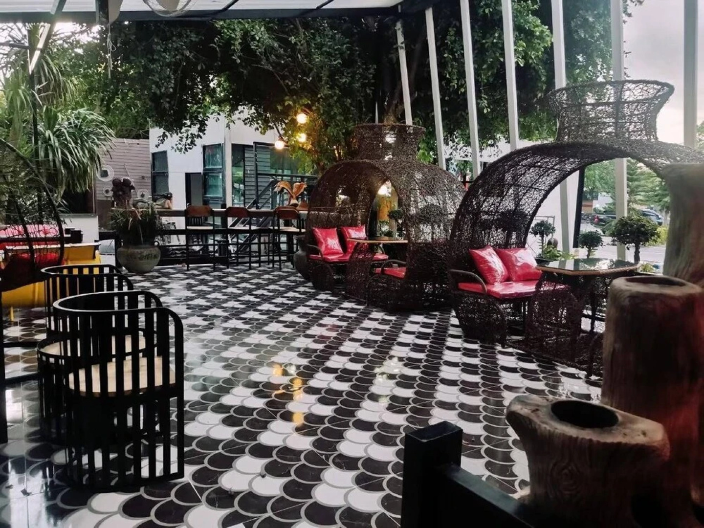 Grand Pruksa Siri Apartment